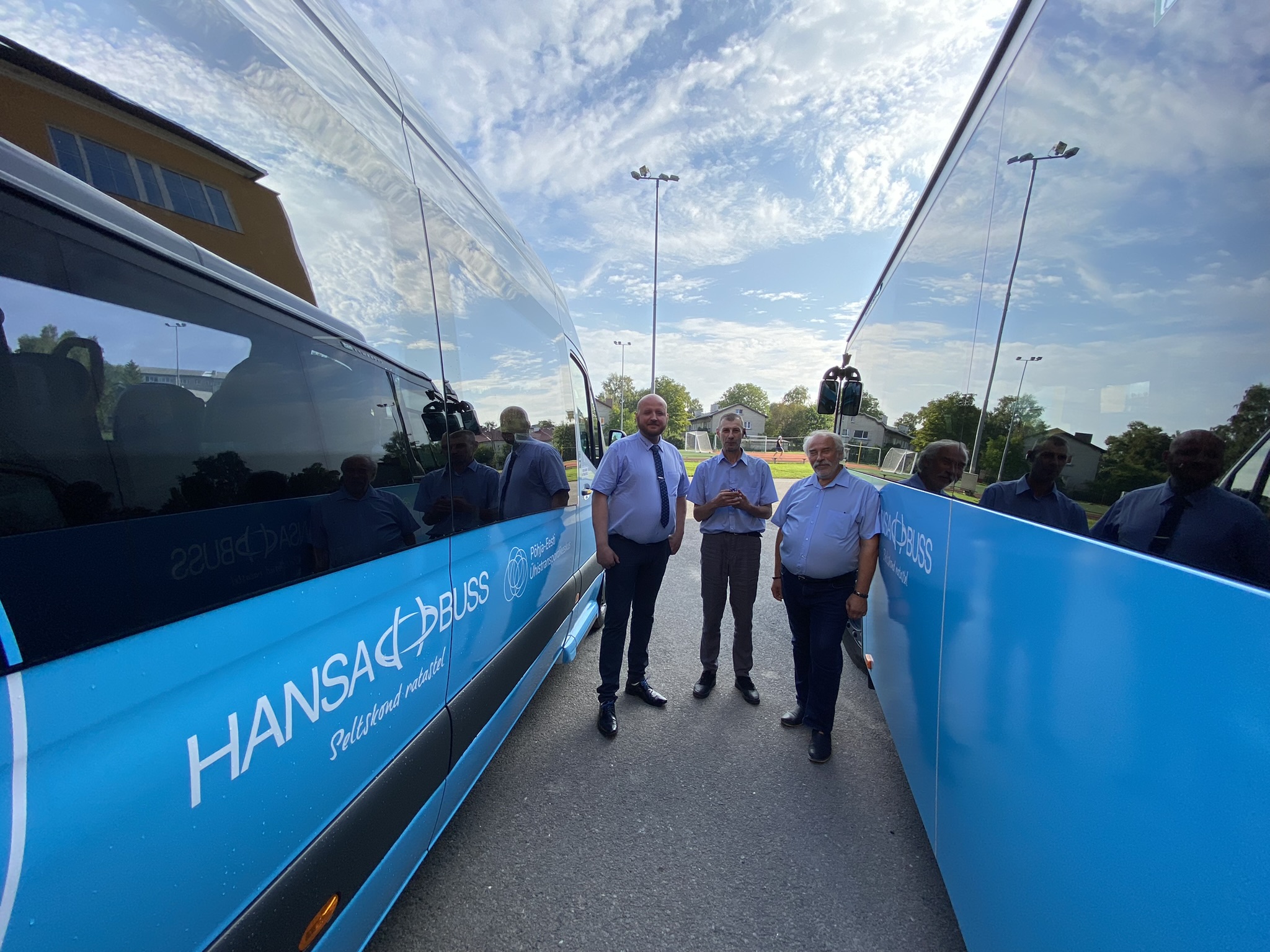  Hansabuss teenindab Saue, Rae uusi hankelepinguid järgmised viis aastat ning Saku lepingut 2 aastat. Aastaseks lepingumahuks teeb see veidi alla 2 miljoni eur